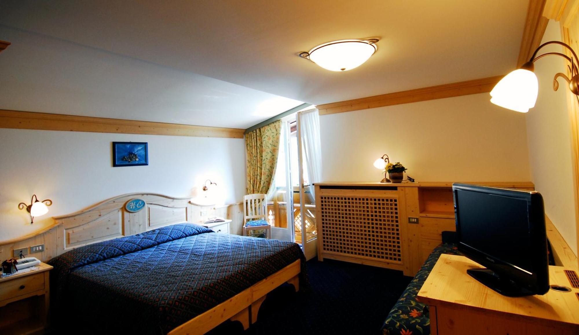Hotel Cristallo Sankt Martin am Sismunthbach Zimmer foto